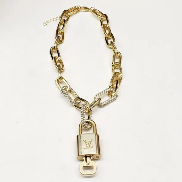 Authentic Louis Vuitton Lock & Key w/ Unbranded Gold Plated Gold Chain Necklace - Picture 7 of 8